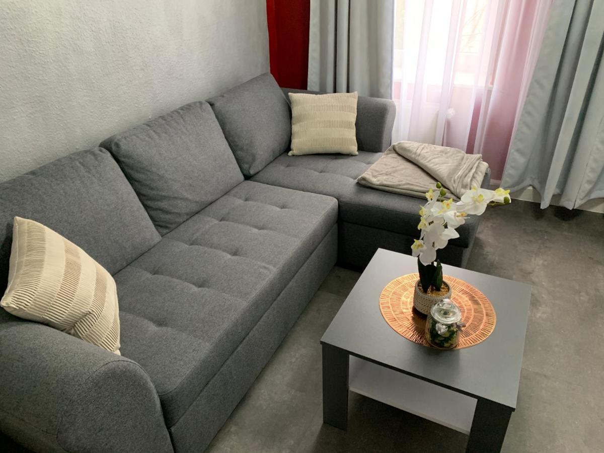 Exklusive Stadtwohnung Am Elbradweg: Best-Preis-Fewo Rathausblick 1 Fuer Max. 3 Pers. Inkl. Wlan, Prime Video & Self Check-In Wittenberge Kültér fotó