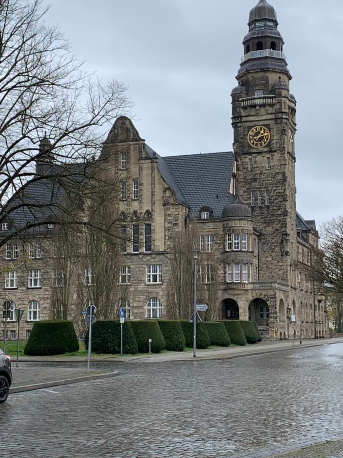 Exklusive Stadtwohnung Am Elbradweg: Best-Preis-Fewo Rathausblick 1 Fuer Max. 3 Pers. Inkl. Wlan, Prime Video & Self Check-In Wittenberge Kültér fotó