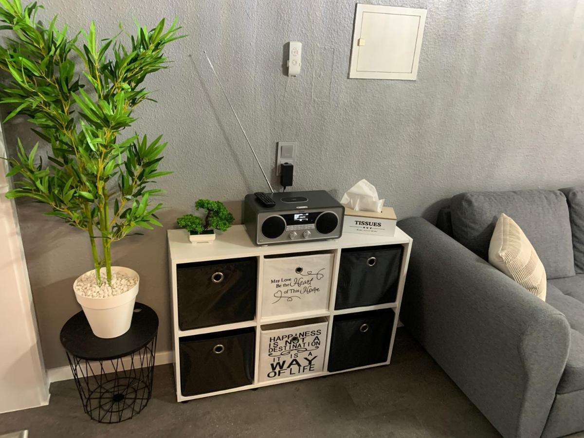 Exklusive Stadtwohnung Am Elbradweg: Best-Preis-Fewo Rathausblick 1 Fuer Max. 3 Pers. Inkl. Wlan, Prime Video & Self Check-In Wittenberge Kültér fotó